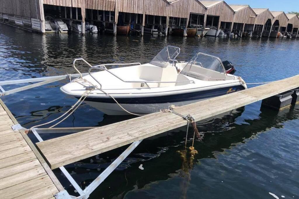 Mandal Apartment Mit Moeglichkeit Ein Boot Zu Benutzen Und Angeln Esterno foto